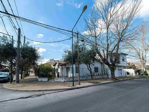 Venta casa 5 ambientes en Martinez Apto Credito