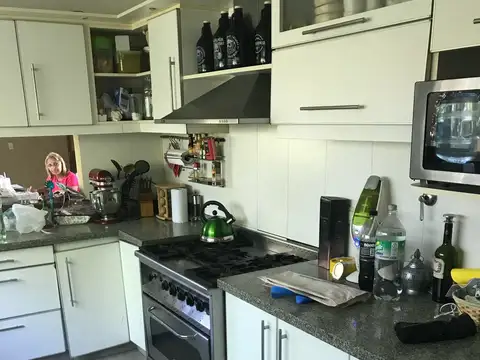 Casa 10 ambientes con 6 baños