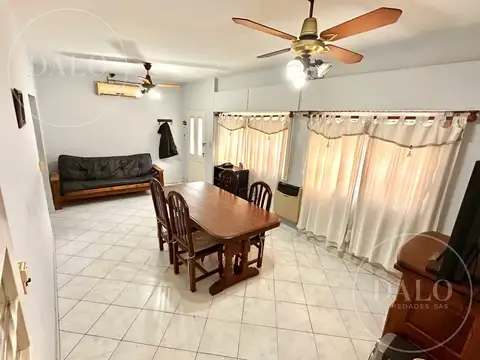 Donato Alvarez  al 900