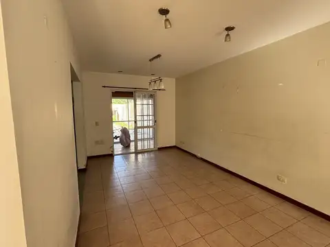 Depto Tipo Casa en Venta en Berazategui, USD 139.000