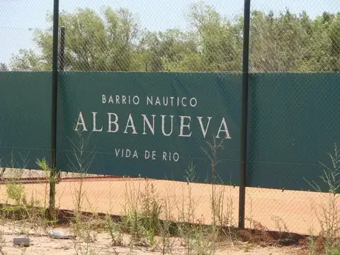 Terreno en Venta en Albanueva, USD 580.000