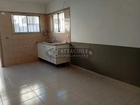 Depto Tipo Casa en Alquiler de 1 dormitorio