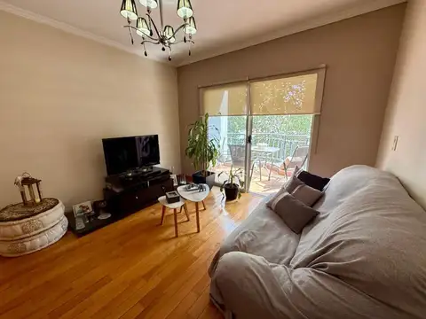 VENTA SEMIPISO 4 AMB C/COCH FIJA Y BAULERA V. LURO