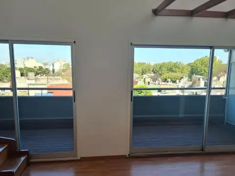 Congreso 5900, Piso 5