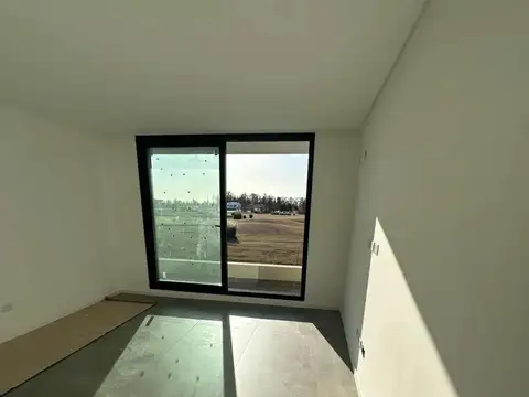 Casa 7 ambientes con 3 baños