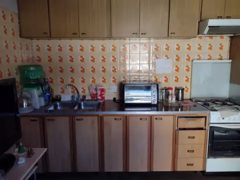 CASA DE 3 AMB. CON DOBLE COCHERA