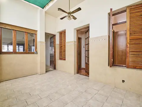 Depto Tipo Casa en Venta 70 años