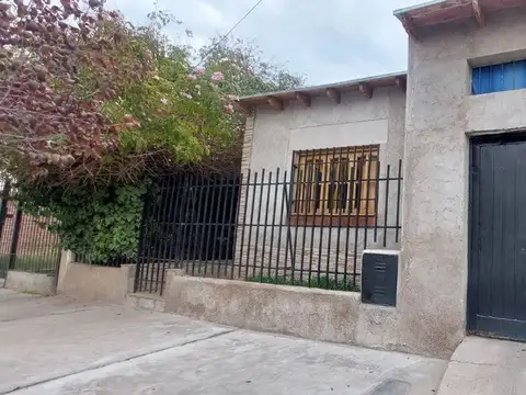 Casa en Venta en Godoy Cruz, USD 58.000