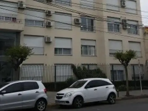 Alsina 728-exc. Depto Vta 2 Dor Bcon Fte Exc. Zona 4to Piso