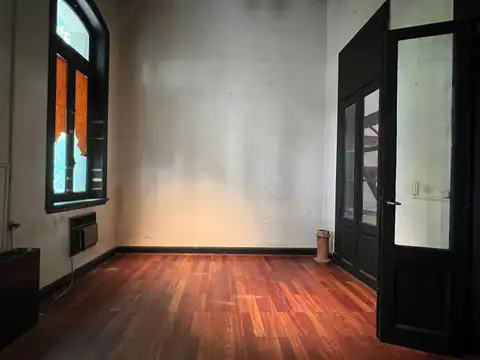 Depto Tipo Casa en Venta 42 años