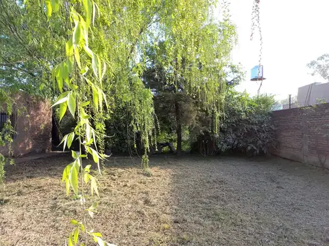 CAÑUELAS -CASA EN VENTA TUCUMAN Y VTE CASARES