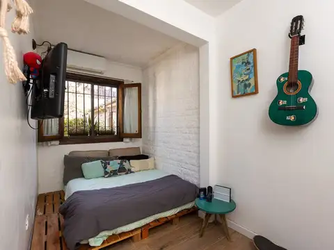 Depto Tipo Casa 5 ambientes con 2 baños