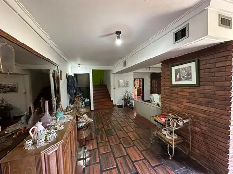 Casa 6 ambientes con 3 baños
