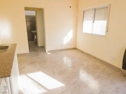 Departamento en Alquiler en Punta Alta, $ 400.000