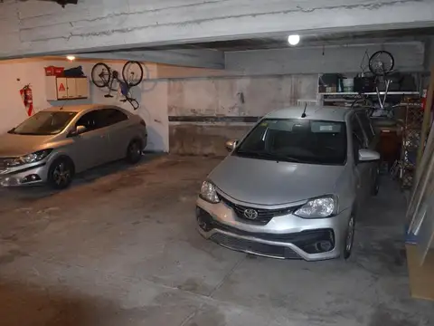 Venta Cochera cubierta en Villa Urquiza