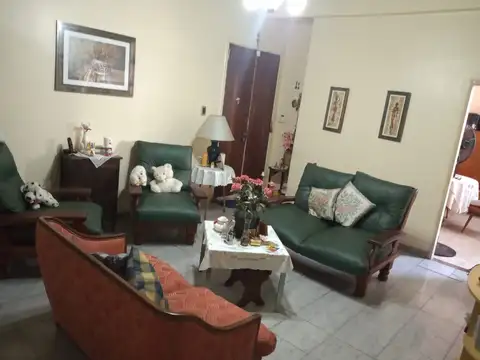 Galpon en Alquiler en Villa Pueyrredon, USD 4.999