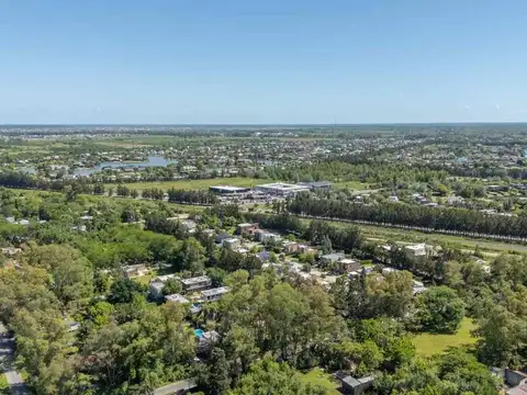 VENTA Casa en La Bota con gran lote