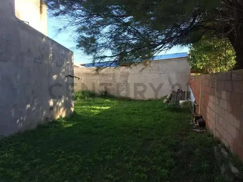 C21 LOPAZZO ESTUDIO INMOBILIARIO Vendemos Casa en Claromeco.