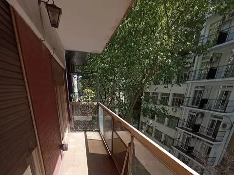 4 AMB SARMIENTO 1942 , FRENTE BALCON C/COC COMEDOR (BARRIO: CONGRESO)