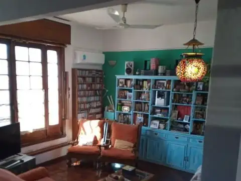 Ciudad de Sabadell 300 Barracas 4amb U$245.000