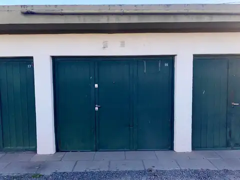 COCHERA y BAULERA EN VENTA