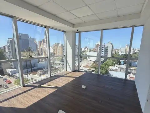 Oficina en alquiler con cochera y baulera