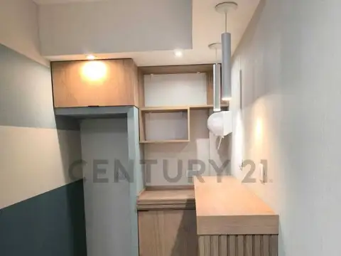 Oficina 4 ambientes con 1 baño