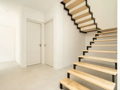 Depto Tipo Casa en Venta en Olivos, USD 295.000