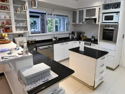 Casa en Venta en Quilmes, USD 575.000