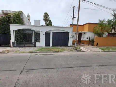 AV. HIPÓLITO YRIGOYEN al 1200