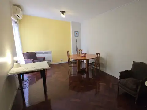 Lindo Departamento de 2 ambientes en Recoleta
