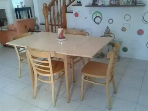 Casa 7 ambientes con 5 baños