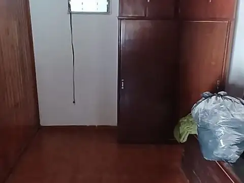 Depto Tipo Casa en Alquiler con 1 cocheras