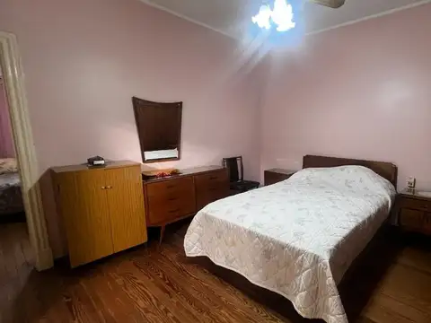 Venta casa 6 ambientes en Parque Avellaneda