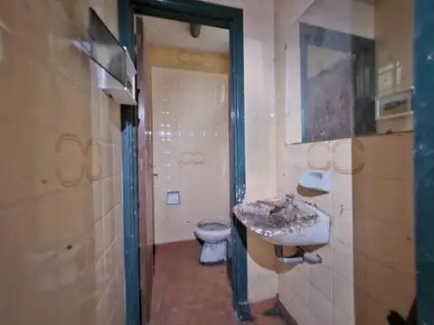 Local en Venta 55 años