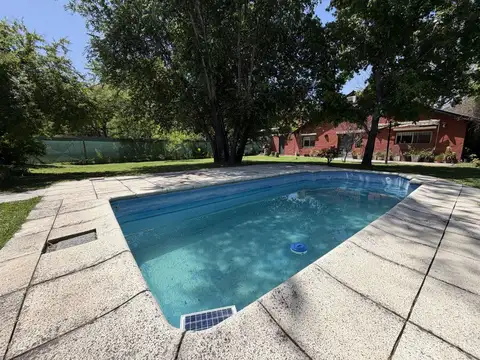 Casa en Venta en Ricardo Rojas, USD 220.000