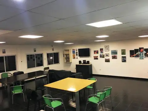 Galpon en Venta en Avellaneda, USD 500.000