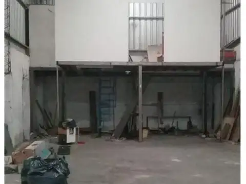 Galpon en Venta 8,66  mts Frente