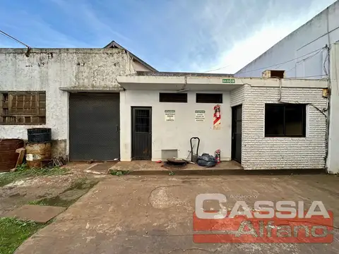 IMPORTANTE GALPON TIPO NAVE INDUSTRIAL O DEPOSITO DE 1020m2 CON OFICINAS