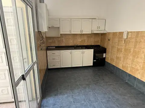 Depto Tipo Casa 4 ambientes con 1 baño