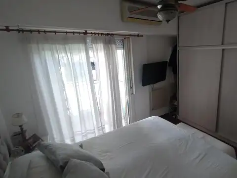 Depto Tipo Casa 4 ambientes con 2 baños