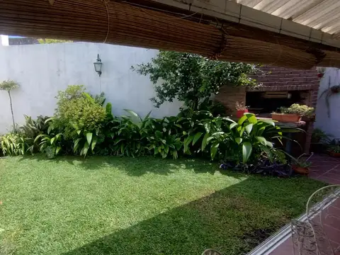 Depto Tipo Casa en Venta de 4 ambientes