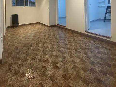 Depto Tipo Casa en Alquiler en La Lucila-Vias/Maipu, $ 750.000