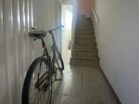 Depto Tipo Casa en Alquiler de 3 ambientes