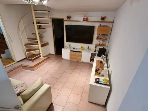 Depto Tipo Casa en Venta en Villa Urquiza, USD 300.000
