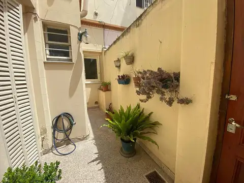 Depto Tipo Casa en Venta 68 años