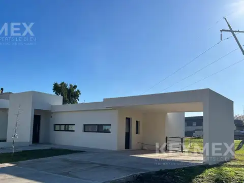 Altos de Campo Grande / Moderna Casa en una Planta a estrenar.
