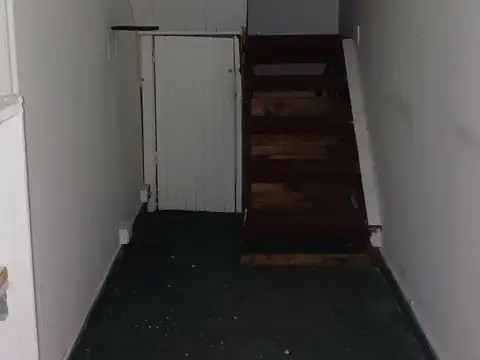 Venta Galeria CENTER Local c/entrepiso  Zona Peatonal Floria