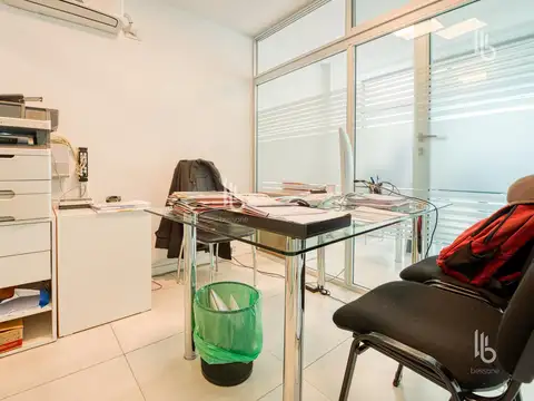 Oficina en Venta con 2 cocheras