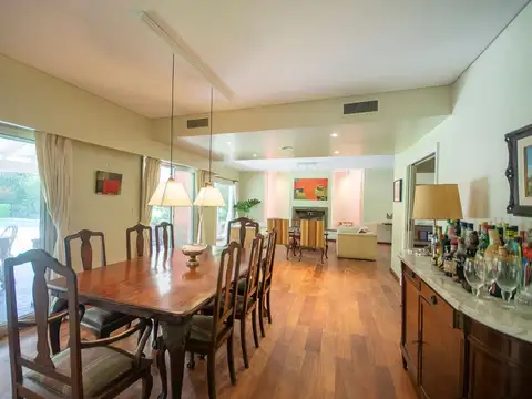 Casa en Venta en El Estribo, USD 390.000